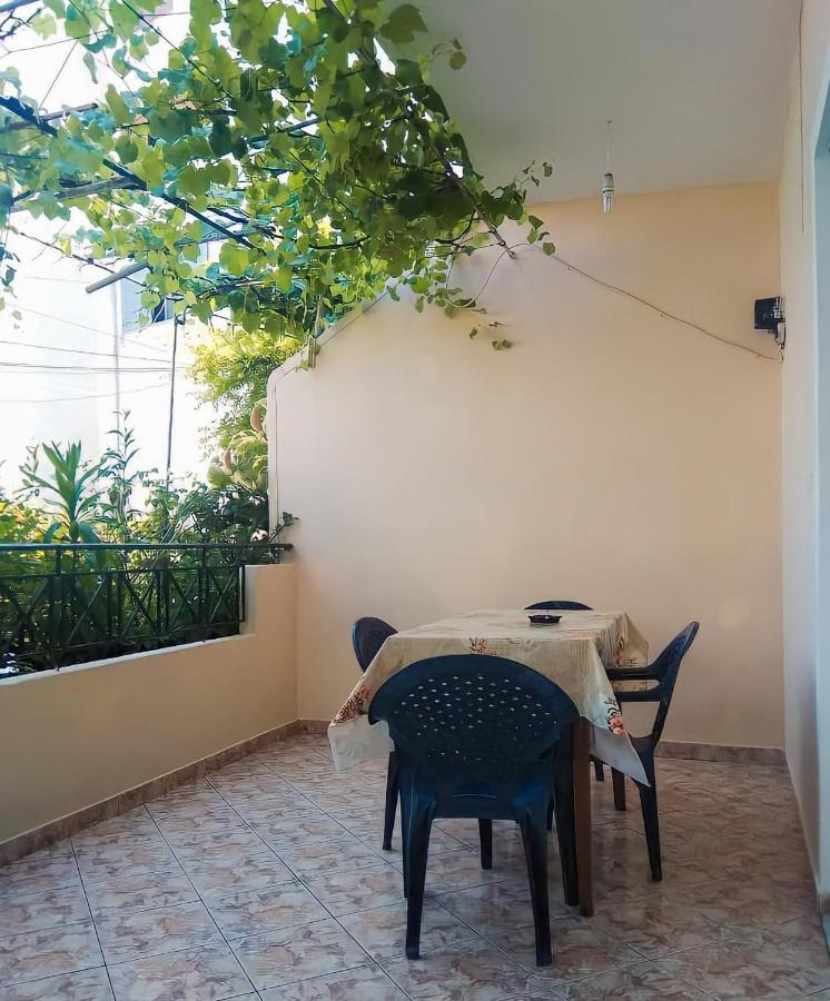 Villa 29 Sarandë Exteriör bild